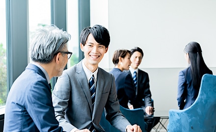 企業の方へ